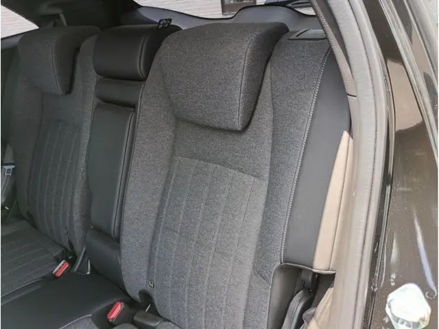 Honda Fit e:HEV fotoğraf 11