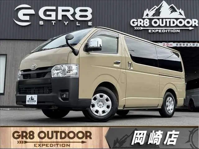 Toyota Hiace Van fotoğraf 1