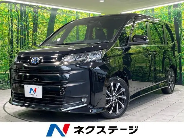 Toyota Noah fotoğraf 1