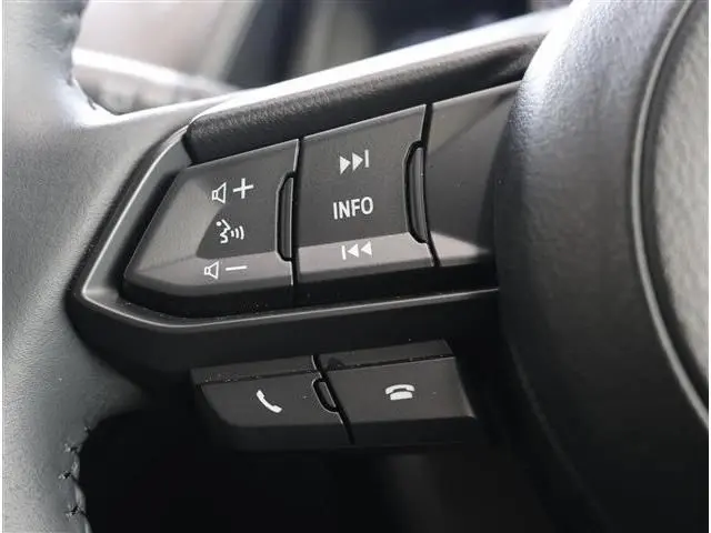 Mazda 2 fotoğraf 12