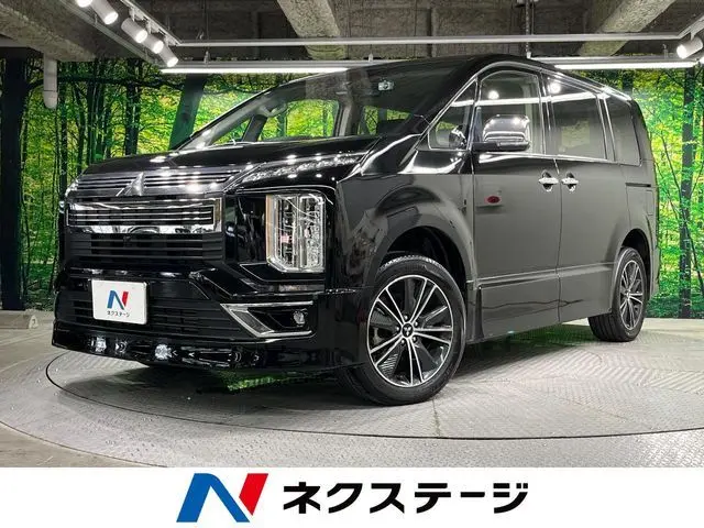 Mitsubishi Delica D:5