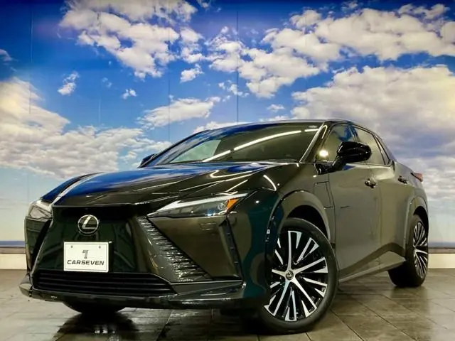 Lexus RZ450e