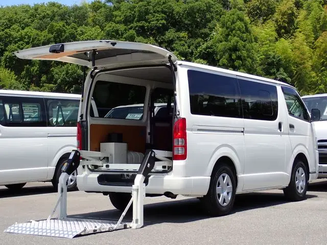 Toyota Hiace Van photo 1