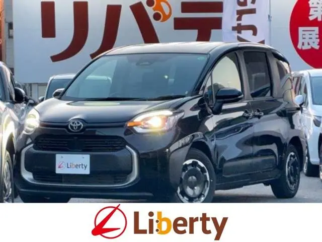 Toyota Sienta fotoğraf 1