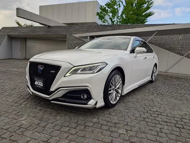 Toyota Crown Hybrid