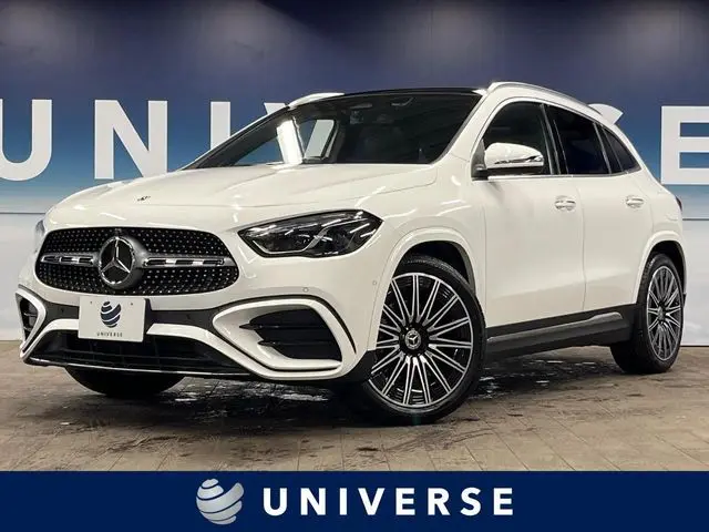 Mercedes-Benz GLA-Class photo 1
