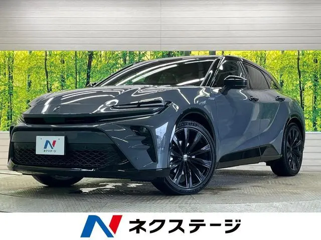 Toyota Crown Sport photo 1