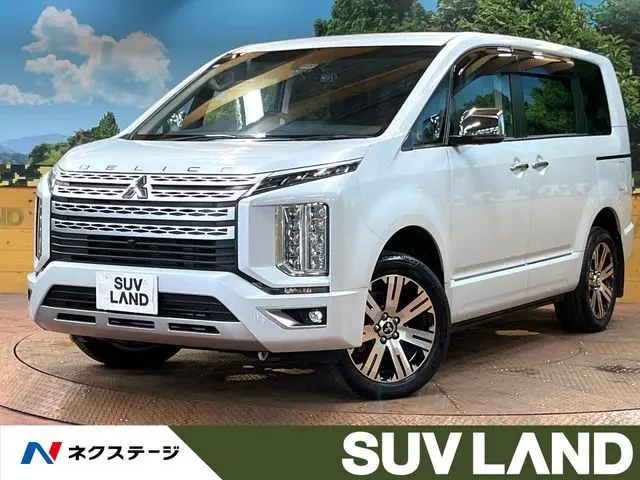 Mitsubishi Delica D:5 fotoğraf 1