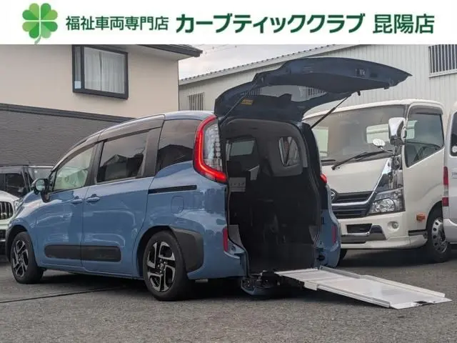 Toyota Sienta