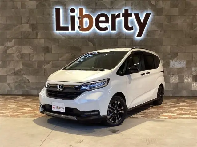 Honda Freed Hybrid fotoğraf 1