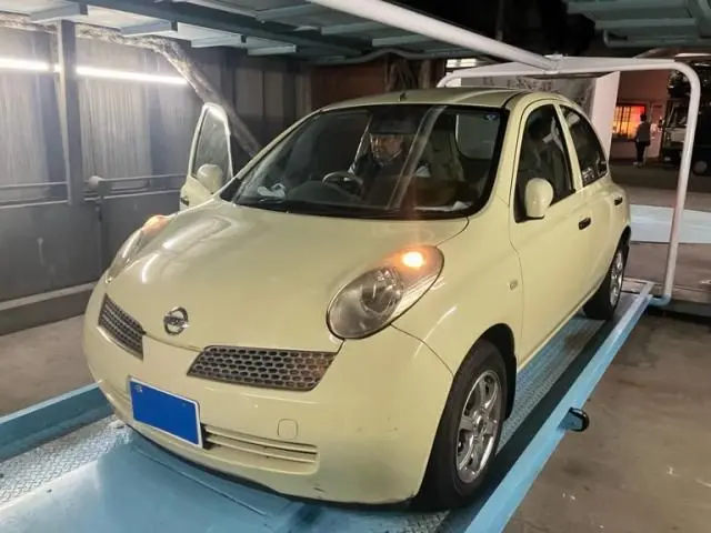 Nissan March
