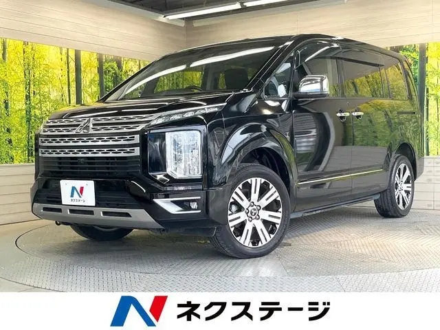 Mitsubishi Delica D:5