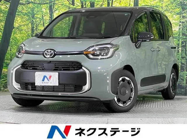 Toyota Sienta fotoğraf 1