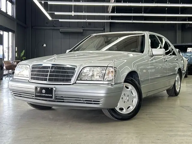 Mercedes-Benz S-Class fotoğraf 1
