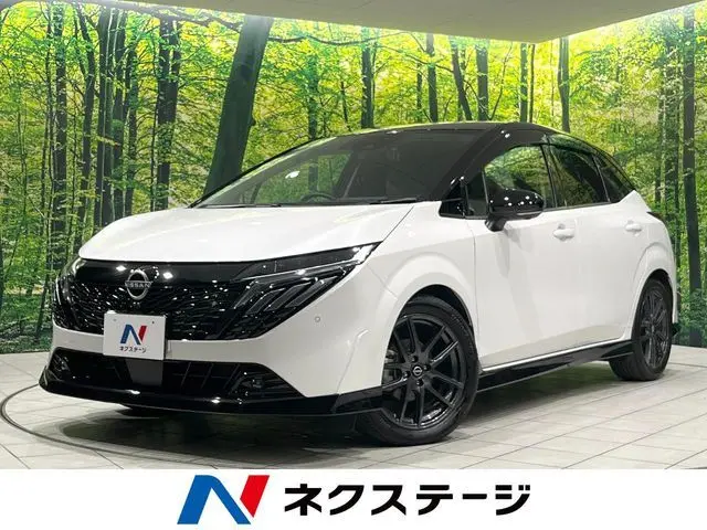 Nissan Aura
