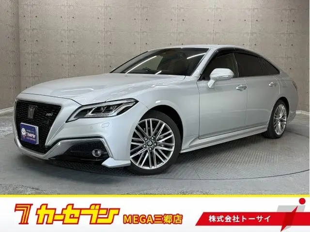Toyota Crown Sedan