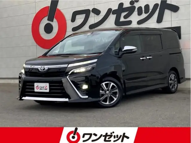 Toyota Voxy photo 1