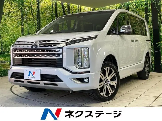 Mitsubishi Delica D:5