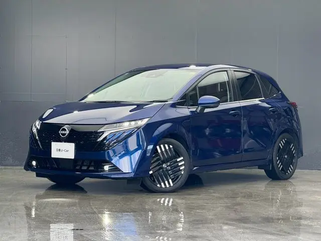 Nissan Aura
