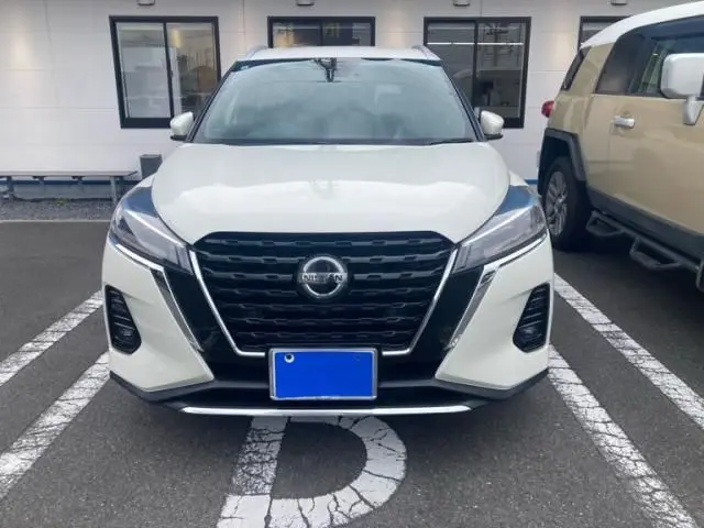 Nissan Kix