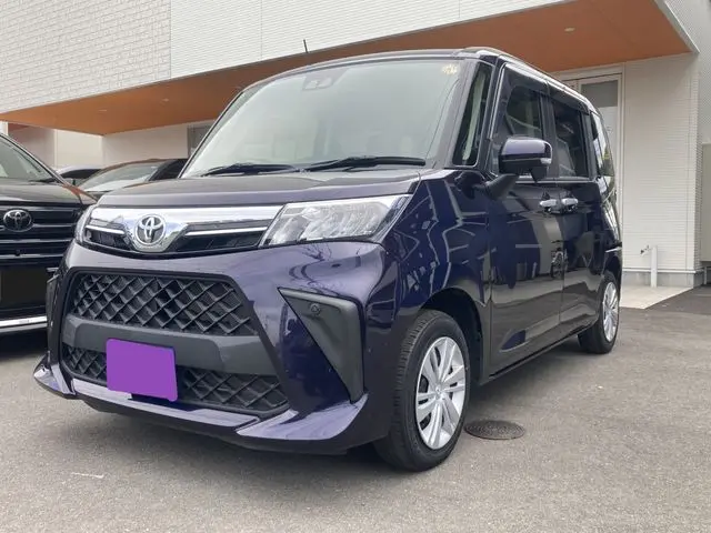 Toyota Roomy photo 1
