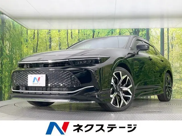 Toyota Crown Crossover