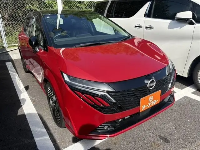 Nissan Aura