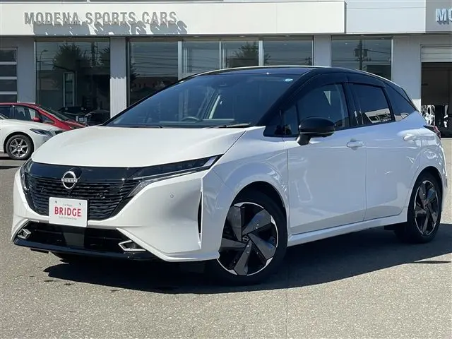 Nissan Aura