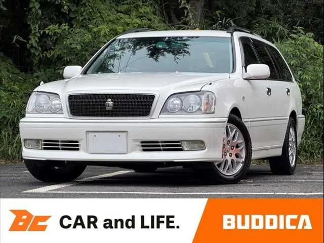 Toyota Crown Estate