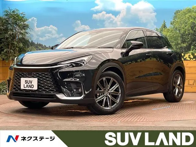 Lexus LBX