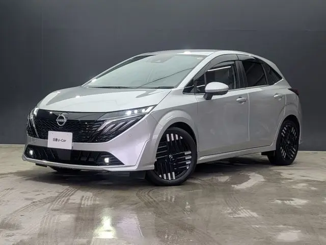 Nissan Aura photo 1