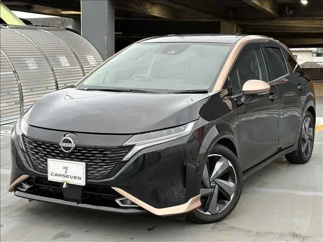 Nissan Aura
