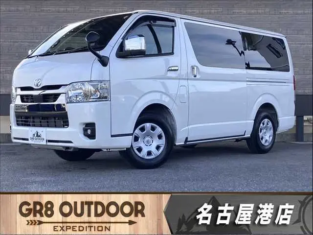 Toyota Hiace Van fotoğraf 1