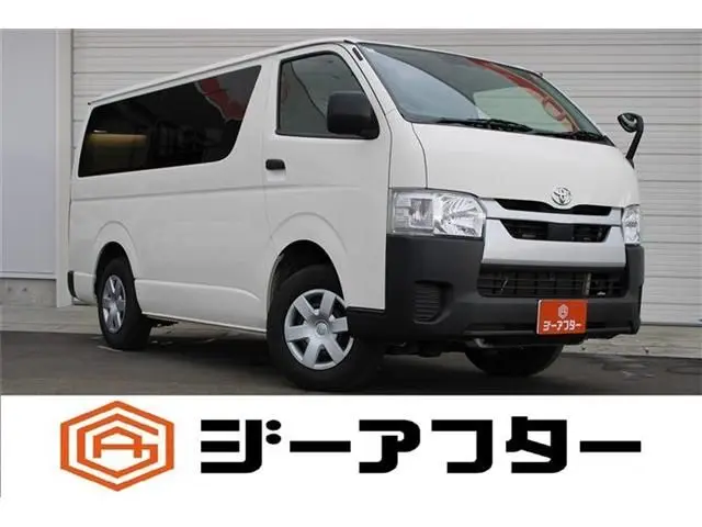 Toyota Hiace Van fotoğraf 1