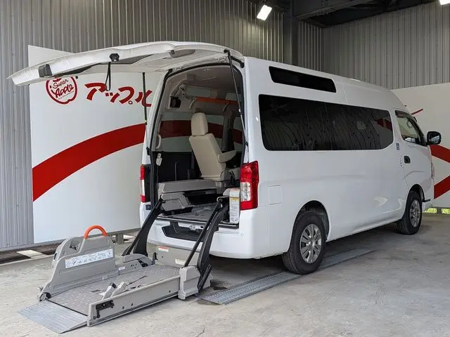 Nissan Caravan Van