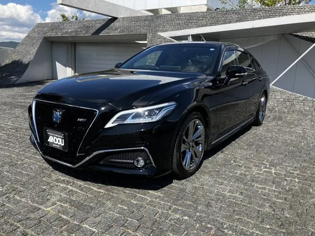 Toyota Crown Hybrid