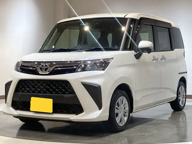 Toyota Roomy photo 1