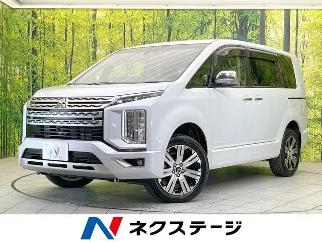 Mitsubishi Delica D:5