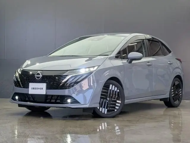 Nissan Aura