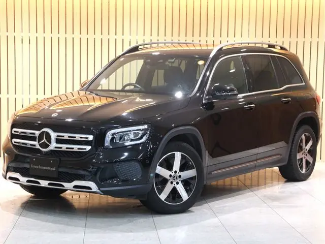 Mercedes-Benz GLB-Class fotoğraf 1