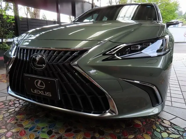 Lexus ES 300h