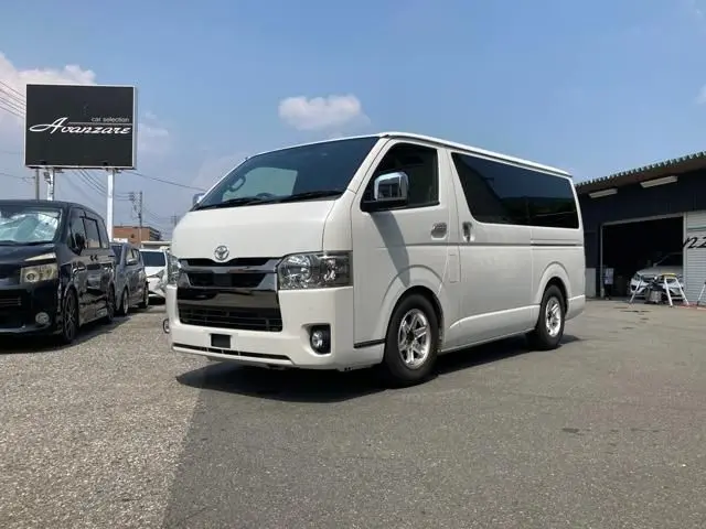 Toyota Hiace Van