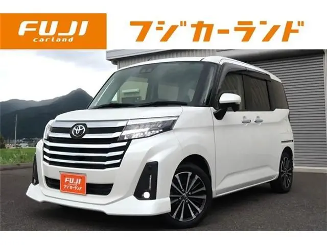 Toyota Roomy photo 1