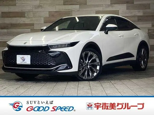 Toyota Crown Crossover photo 1