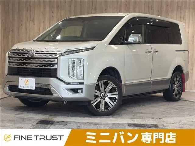 Mitsubishi Delica D:5