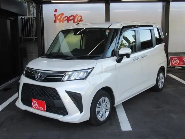 Toyota Roomy photo 1