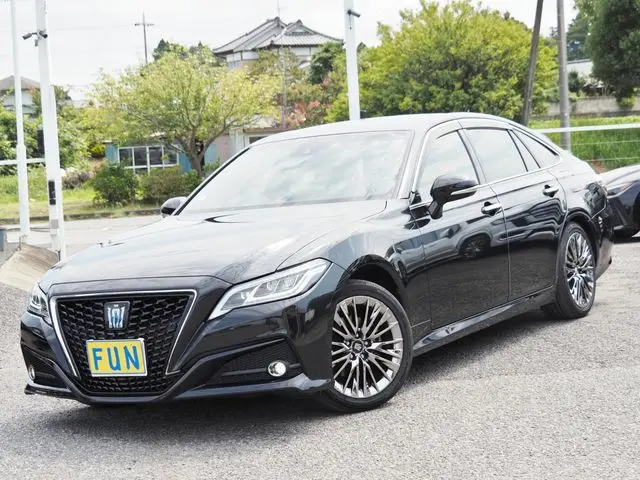 Toyota Crown Hybrid