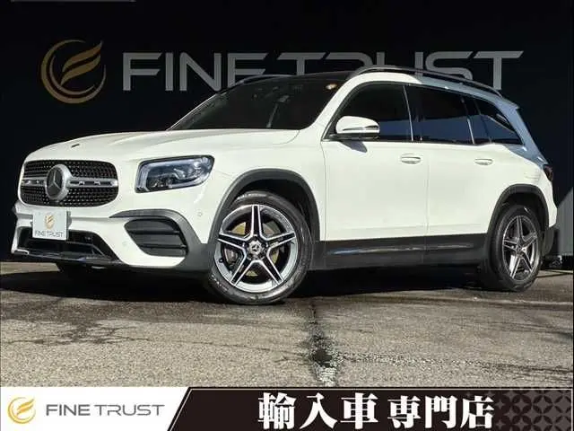 Mercedes-Benz GLB-Class fotoğraf 1