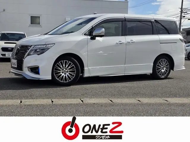 Nissan Elgrand photo 1