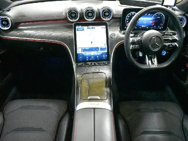 Mercedes-Benz C-Class fotoğraf 2